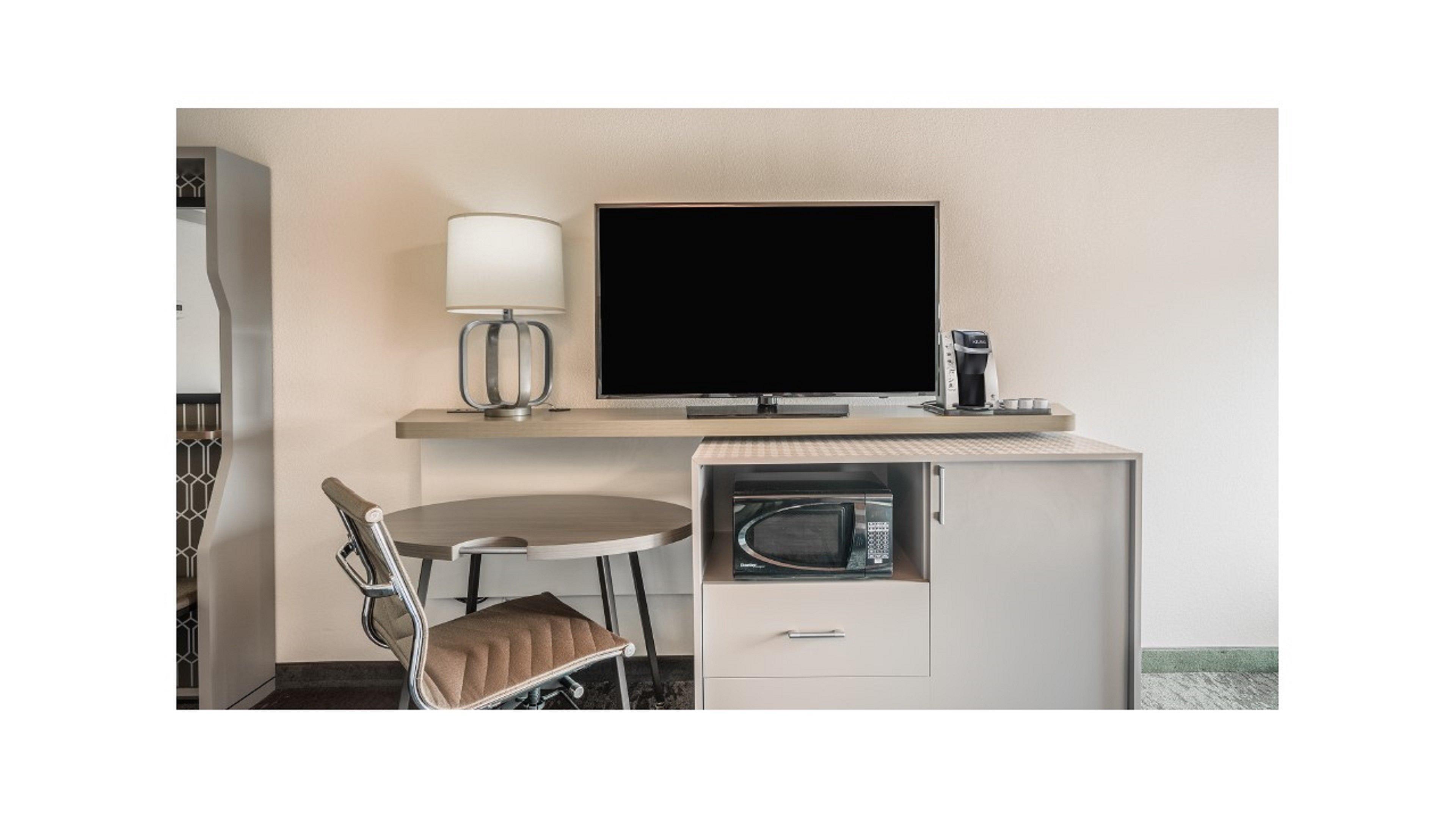Holiday Inn Roanoke Airport - Conference Ctr By Ihg Экстерьер фото