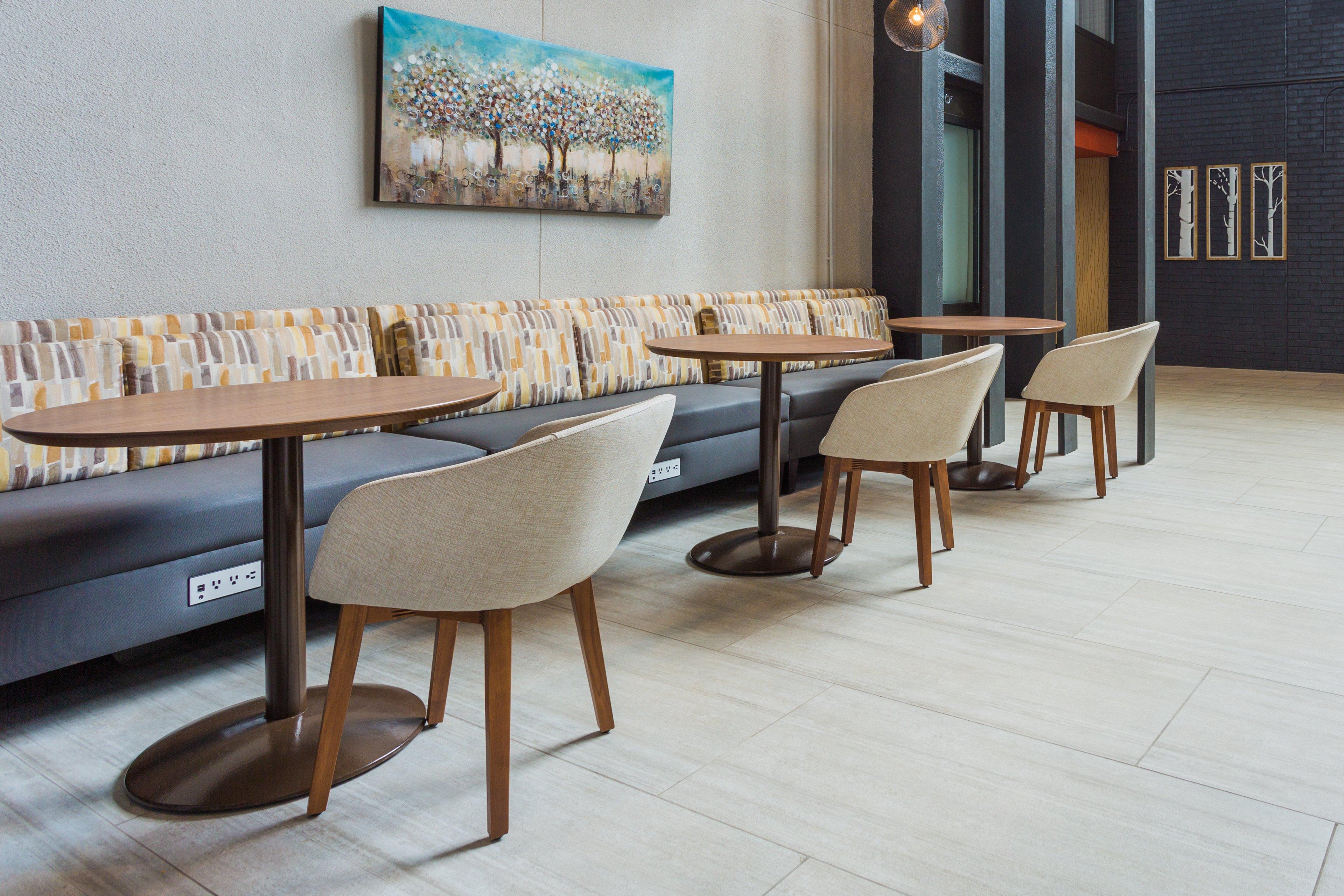 Holiday Inn Roanoke Airport - Conference Ctr By Ihg Экстерьер фото