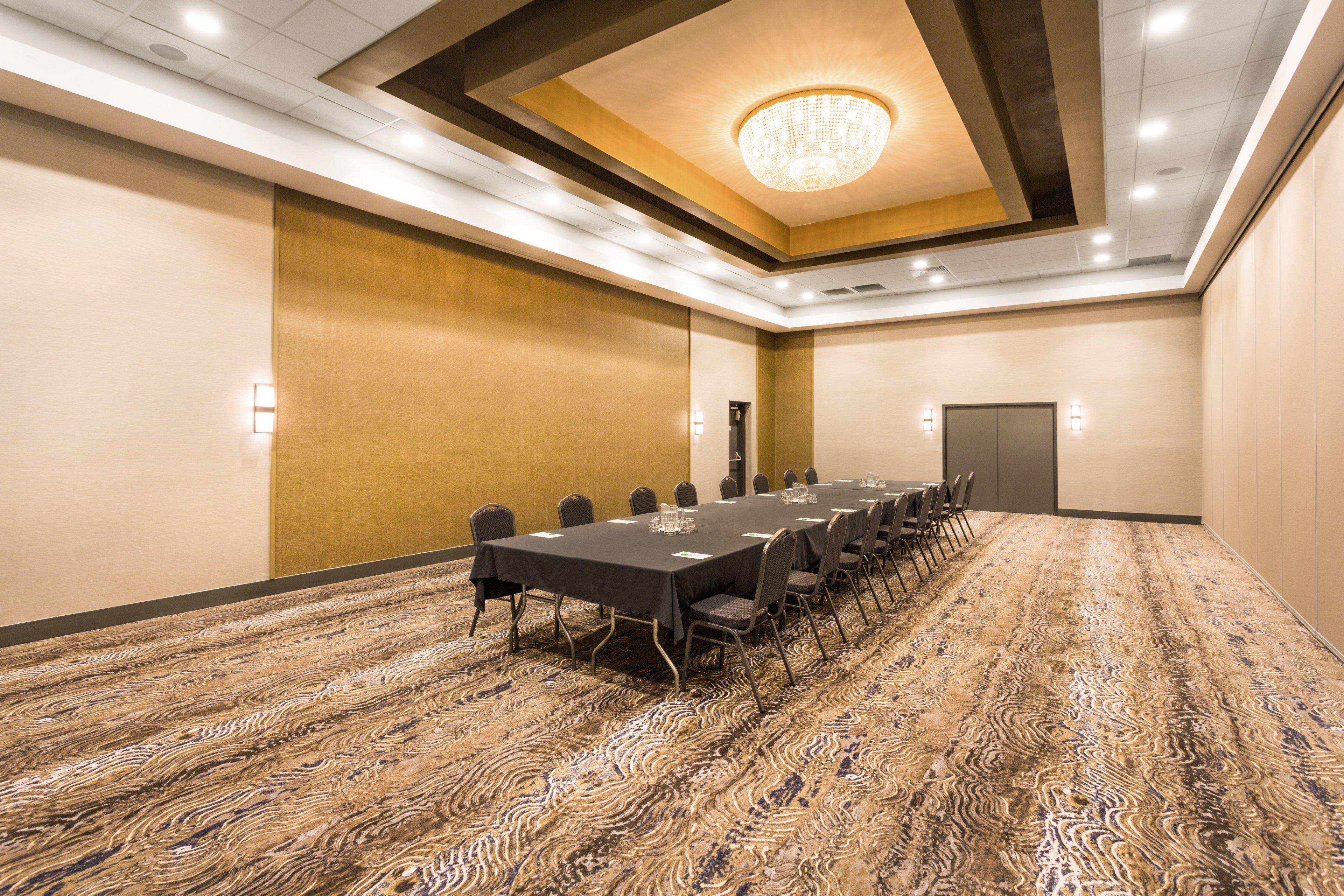 Holiday Inn Roanoke Airport - Conference Ctr By Ihg Экстерьер фото