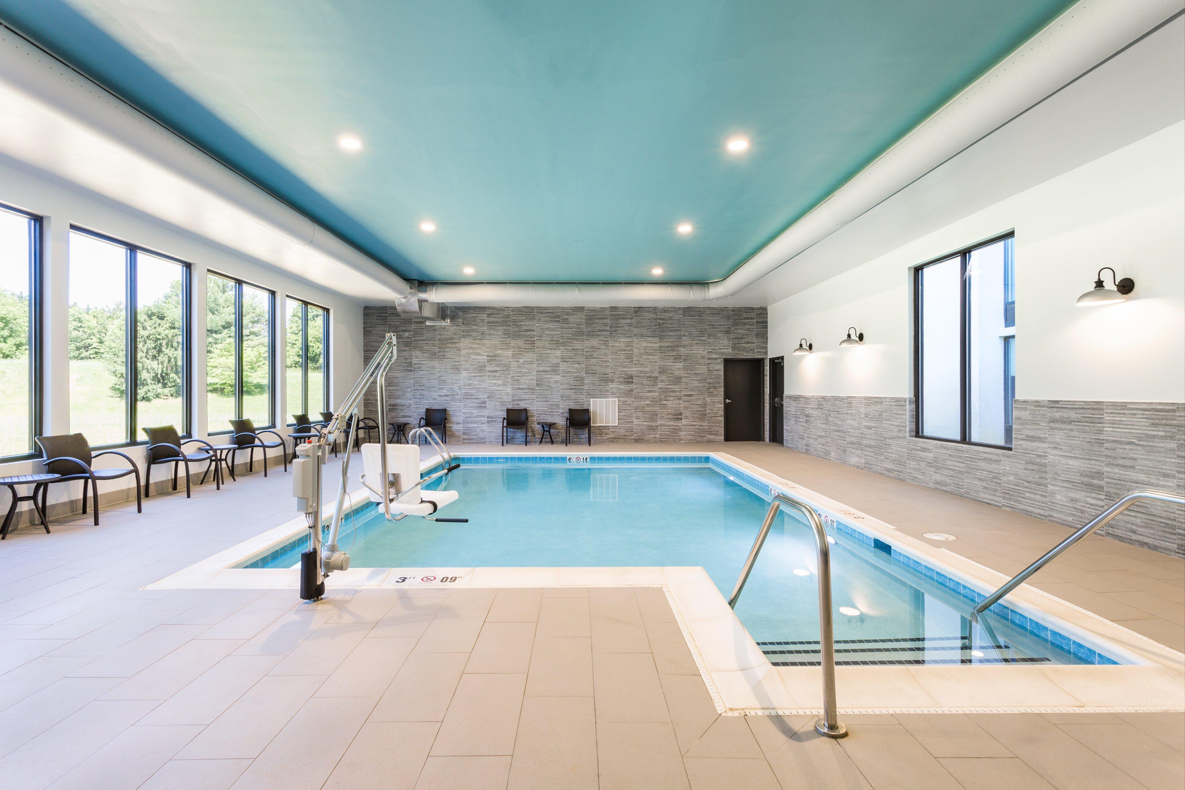 Holiday Inn Roanoke Airport - Conference Ctr By Ihg Экстерьер фото