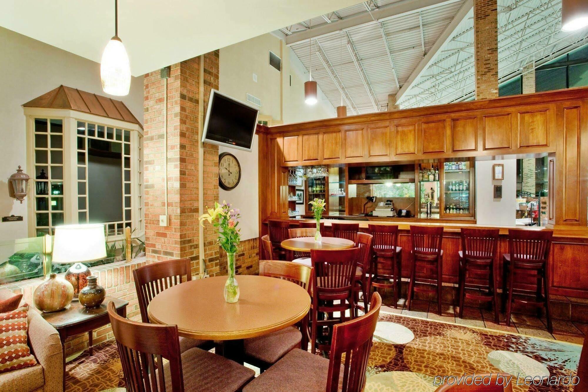 Holiday Inn Roanoke Airport - Conference Ctr By Ihg Экстерьер фото